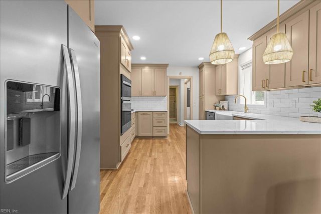 8957 River CRES, Suffolk, VA 23433