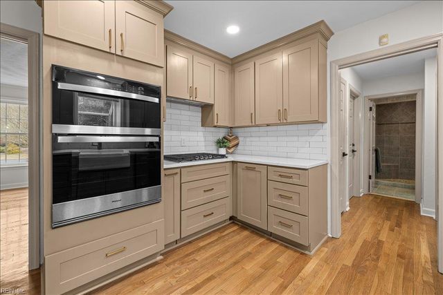 8957 River CRES, Suffolk, VA 23433