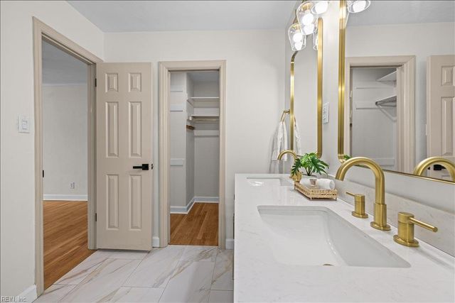 8957 River CRES, Suffolk, VA 23433