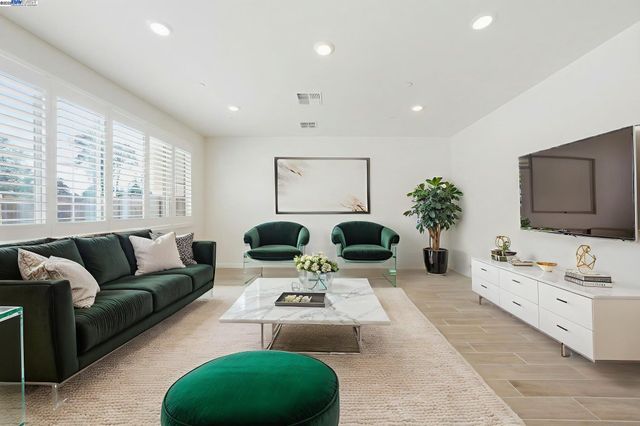 4158 Markovich Ct, Richmond, CA 94806