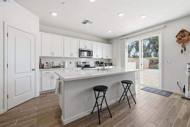 4158 Markovich Ct, Richmond, CA 94806