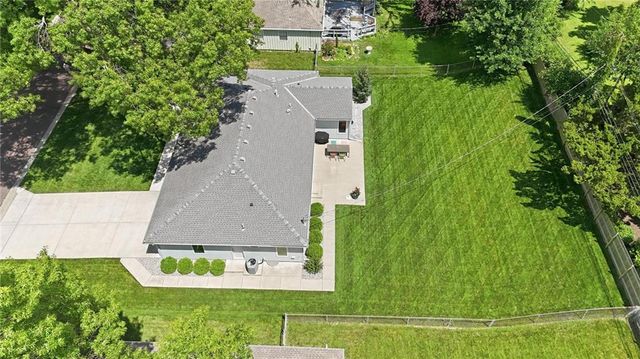 6723 W 66th Street, Overland Park, KS 66202
