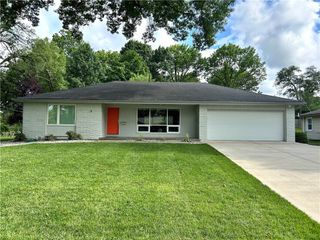 6723 W 66th Street, Overland Park, KS 66207