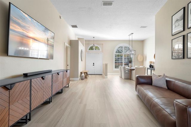 1098 NEEDLEWOOD LOOP, Oviedo, FL 32765