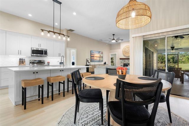 1098 NEEDLEWOOD LOOP, Oviedo, FL 32765