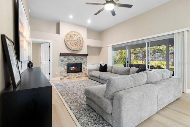 1098 NEEDLEWOOD LOOP, Oviedo, FL 32765