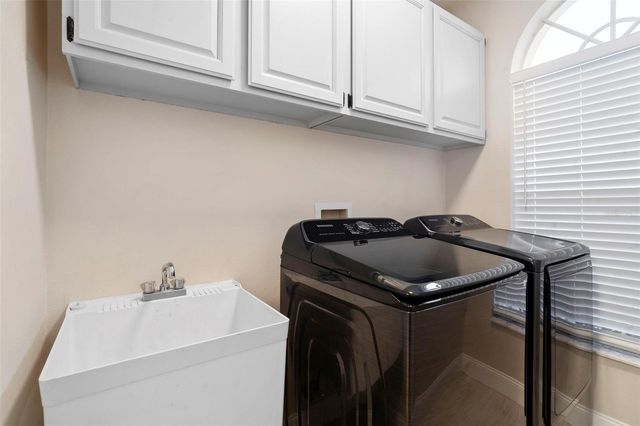 1098 NEEDLEWOOD LOOP, Oviedo, FL 32765