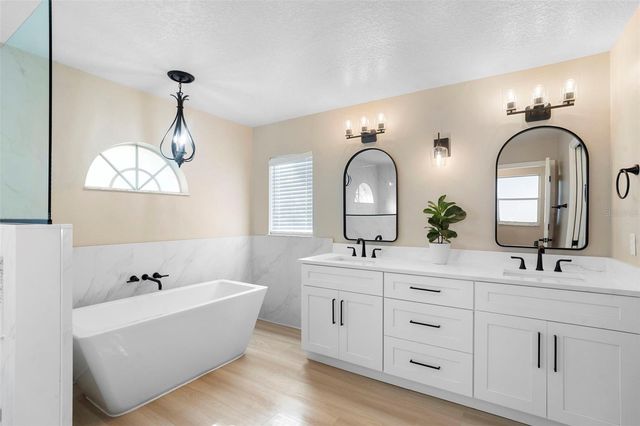 1098 NEEDLEWOOD LOOP, Oviedo, FL 32765