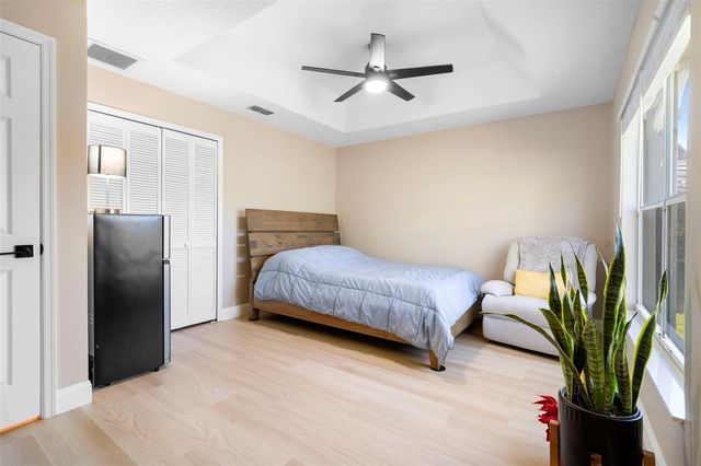 1098 NEEDLEWOOD LOOP, Oviedo, FL 32765