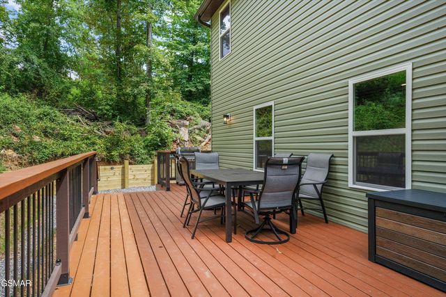 1836 Big Buck Lane, Sevierville, TN 37876