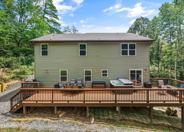 1836 Big Buck Lane, Sevierville, TN 37876