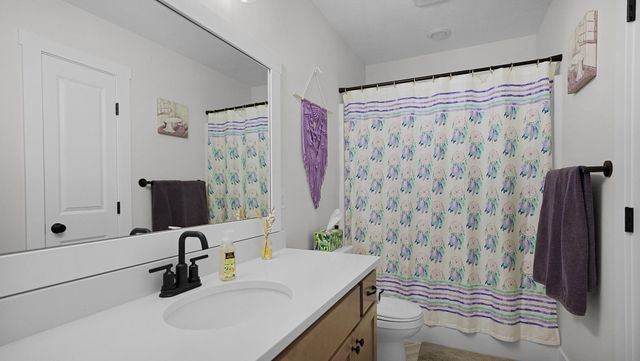 5871 Hemlock Drive SW, Wyoming, MI 49418