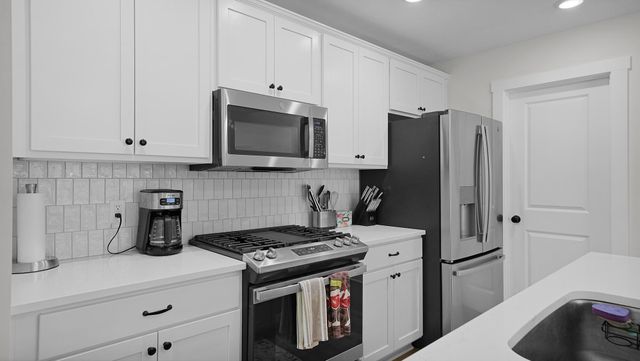 5871 Hemlock Drive SW, Wyoming, MI 49418