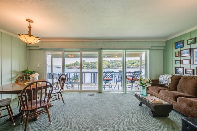 5200 Country Club Drive, De Cordova, TX 76049