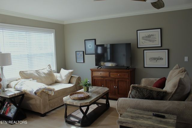 417 Oakhill Drive, Sweetwater, TN 37874
