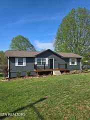 417 Oakhill Drive, Sweetwater, TN 37874