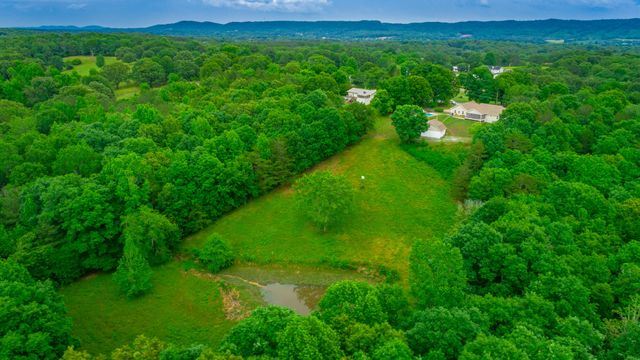 10005 Runyan Hills Lane, Ooltewah, TN 37363