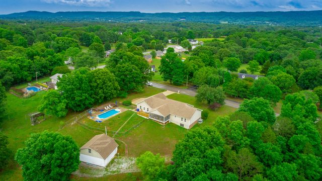 10005 Runyan Hills Lane, Ooltewah, TN 37363