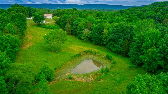 10005 Runyan Hills Lane, Ooltewah, TN 37363