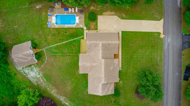 10005 Runyan Hills Lane, Ooltewah, TN 37363