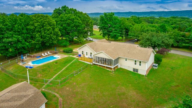 10005 Runyan Hills Lane, Ooltewah, TN 37363