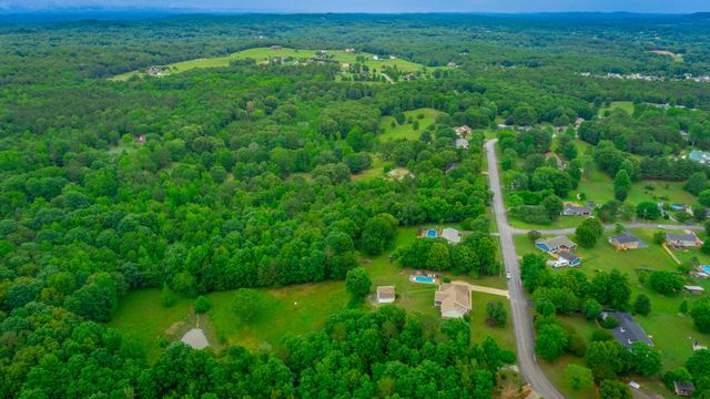 10005 Runyan Hills Lane, Ooltewah, TN 37363