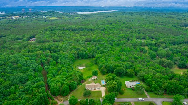 10005 Runyan Hills Lane, Ooltewah, TN 37363