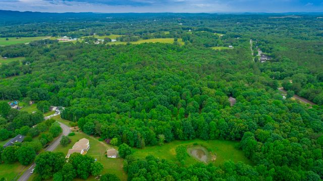 10005 Runyan Hills Lane, Ooltewah, TN 37363