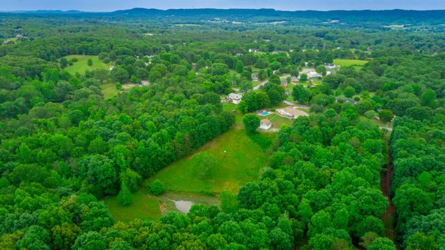 10005 Runyan Hills Lane, Ooltewah, TN 37363