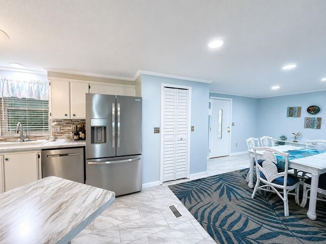 216 MARTINIQUE ROAD, North Port, FL 34287