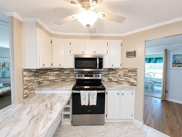 216 MARTINIQUE ROAD, North Port, FL 34287