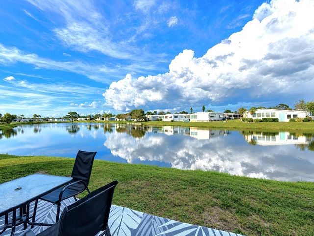 216 MARTINIQUE ROAD, North Port, FL 34287