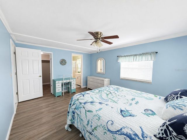 216 MARTINIQUE ROAD, North Port, FL 34287