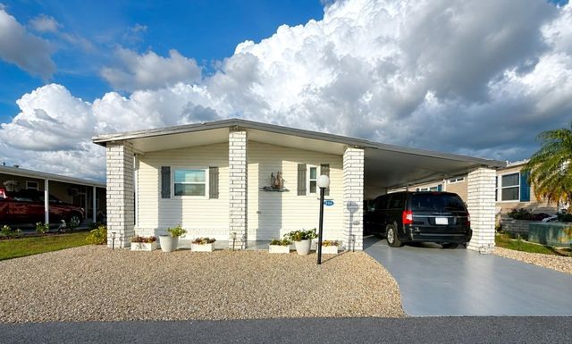 216 MARTINIQUE ROAD, North Port, FL 34287