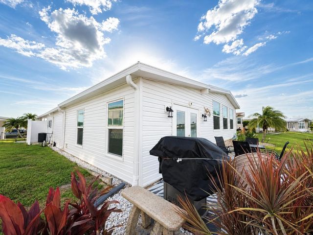 216 MARTINIQUE ROAD, North Port, FL 34287
