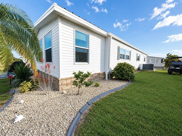 216 MARTINIQUE ROAD, North Port, FL 34287
