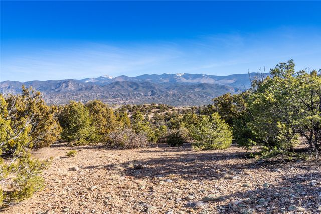 126 Sendero Encanto, Santa Fe, NM 87506