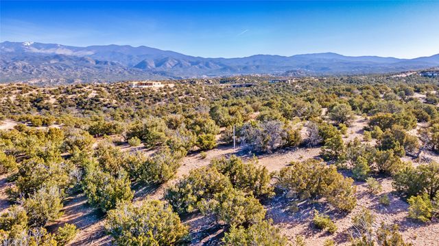 126 Sendero Encanto, Santa Fe, NM 87506