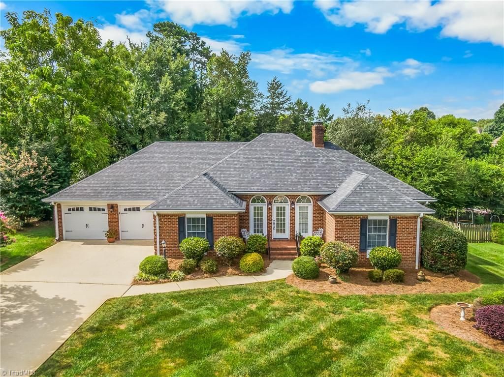 1118 Elmwood Avenue, High Point, NC 27265