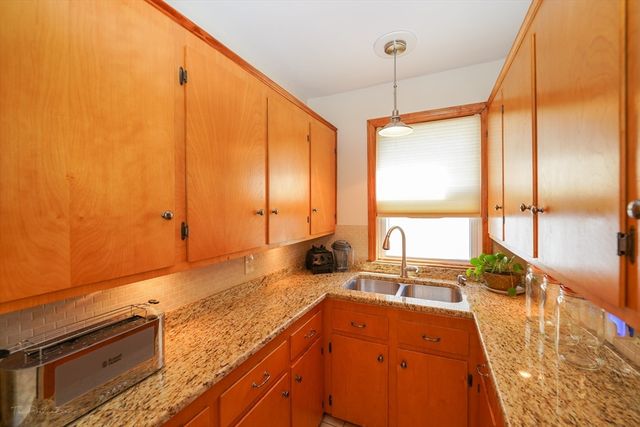 31 Fenmoor St, East Providence, RI 02914