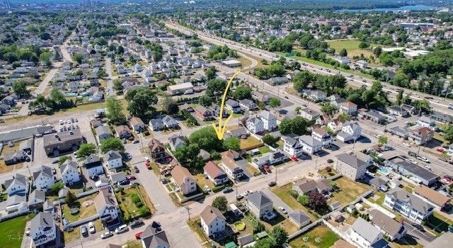 31 Fenmoor St, East Providence, RI 02914