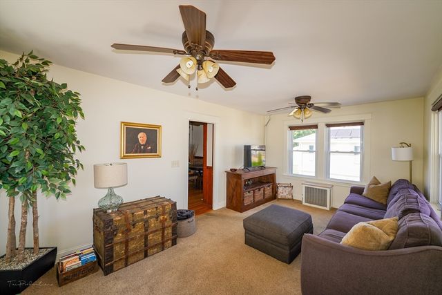 31 Fenmoor St, East Providence, RI 02914
