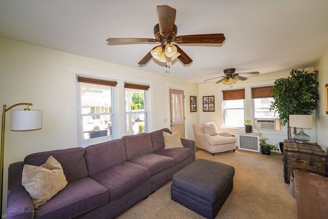 31 Fenmoor St, East Providence, RI 02914