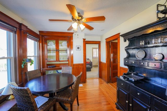 31 Fenmoor St, East Providence, RI 02914