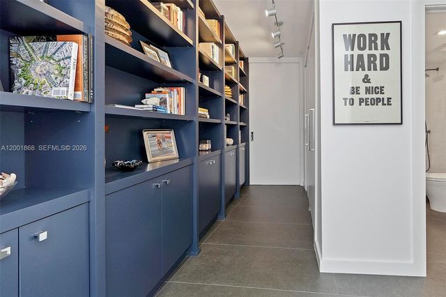 9 Island Ave 407, Miami Beach, FL 33139