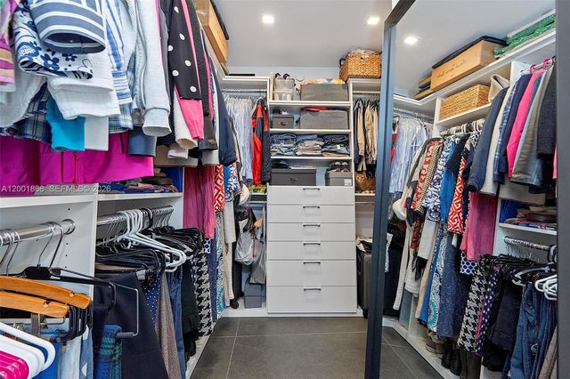 9 Island Ave 407, Miami Beach, FL 33139