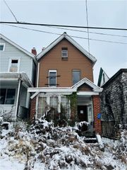 1712 Converse St, Mckeesport, PA 15132