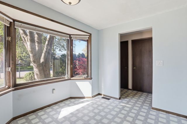 10705 E 23rd Ave, Spokane Valley, WA 99206