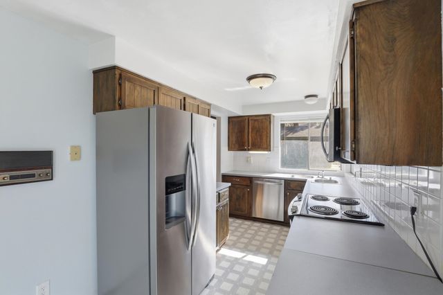 10705 E 23rd Ave, Spokane Valley, WA 99206