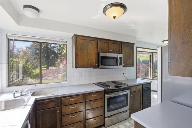 10705 E 23rd Ave, Spokane Valley, WA 99206